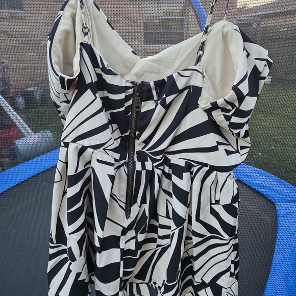 Billabong Black and Cream Striped Top - Picture 3 of 7